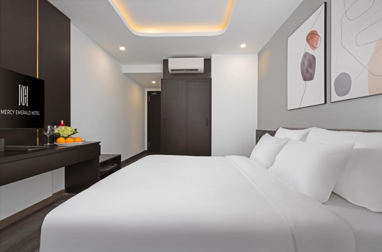 Mercy Emerald Hotel Da Nang Dış mekan fotoğraf